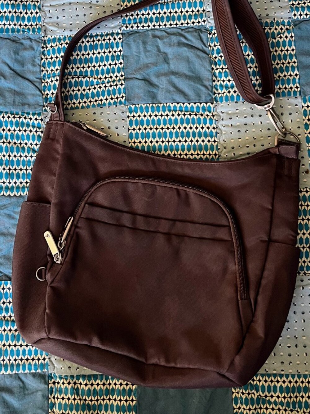 Travelon Anti-Theft Classic Crossbody Bucket Bag - Brown